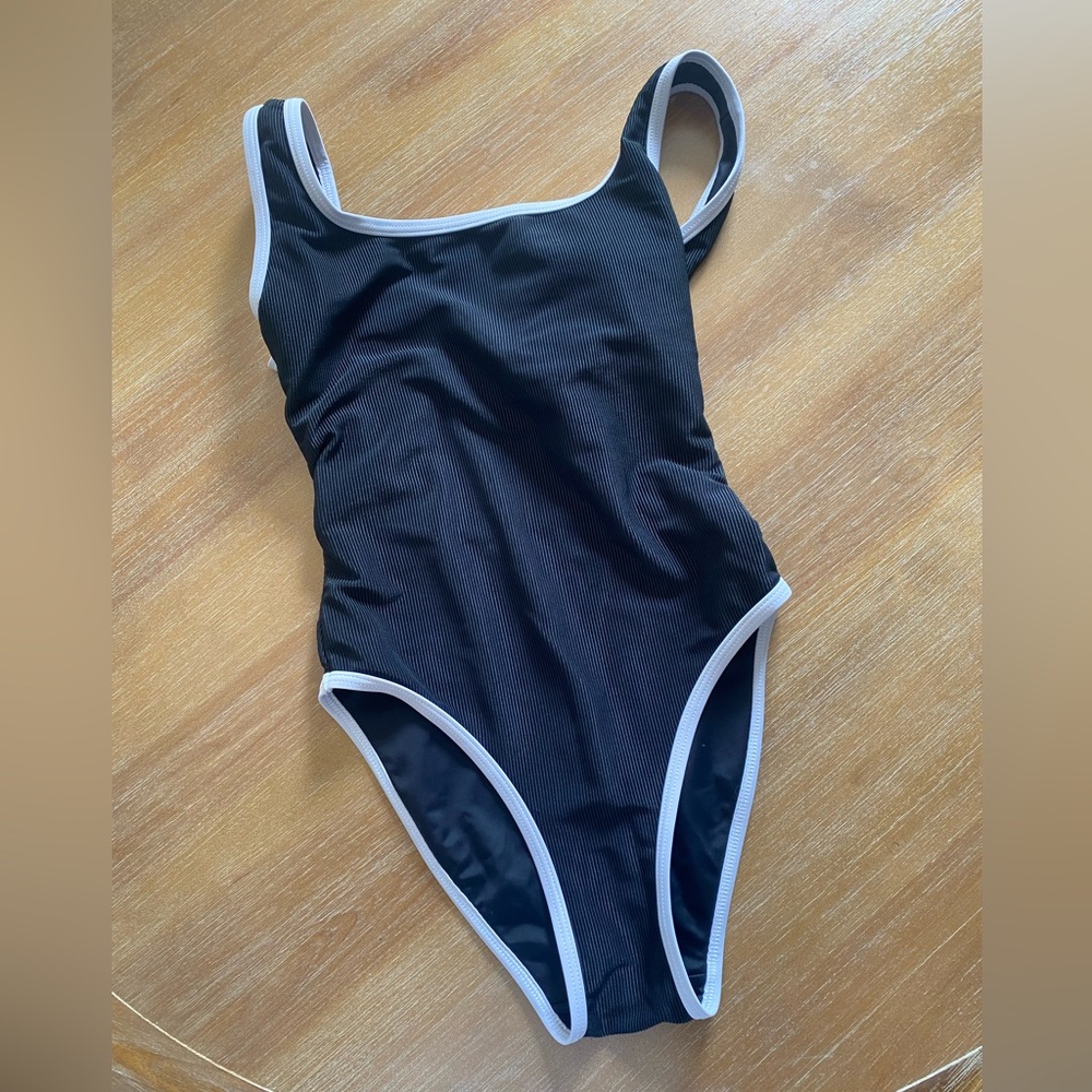 LainSnow Black and White One Piece Swimsuit